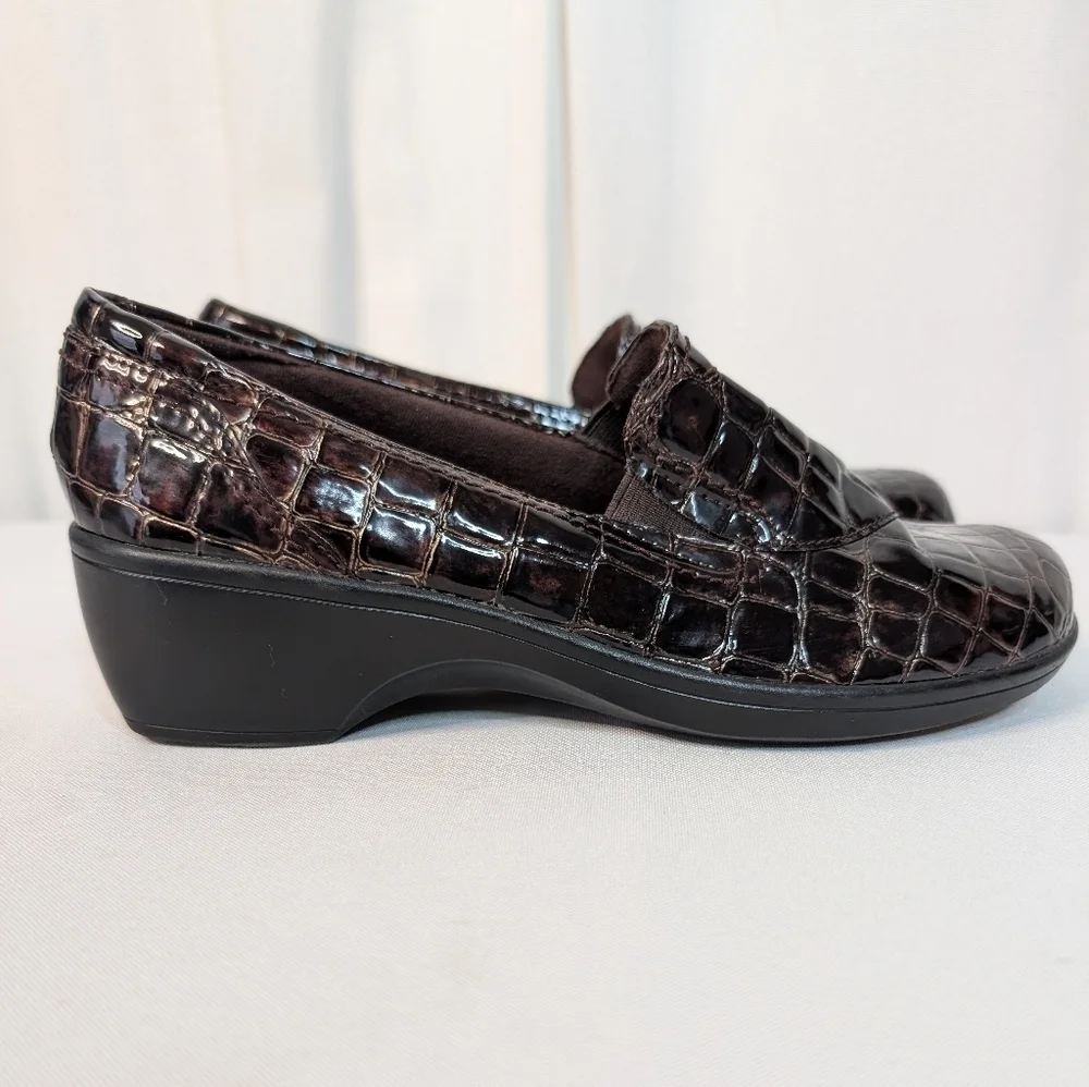 Clarks Bendables Croc Embossed Loafers